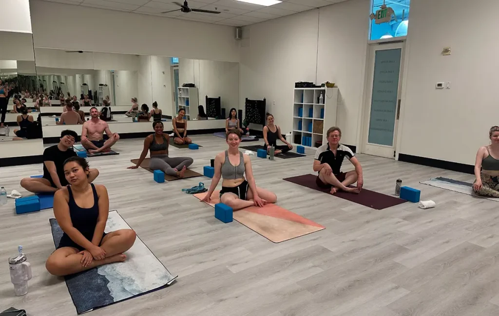 Live Love Flow – Hot Yoga & Fitness